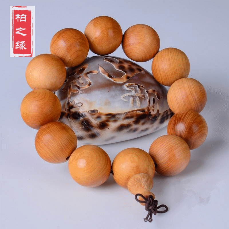 “开云官网”经典挡拆!杜兰特高吊传球 麦基不惧封盖送暴扣(图4) 开云